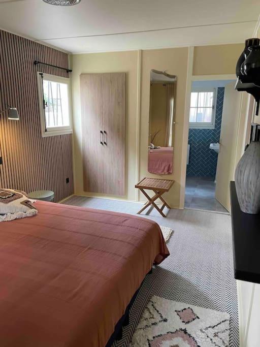 De La Risle Apartment *